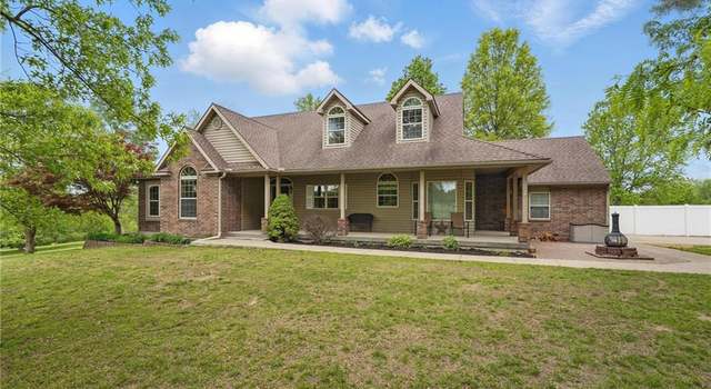 Photo of 3805 SE Timberlake Dr, Holt, MO 64048