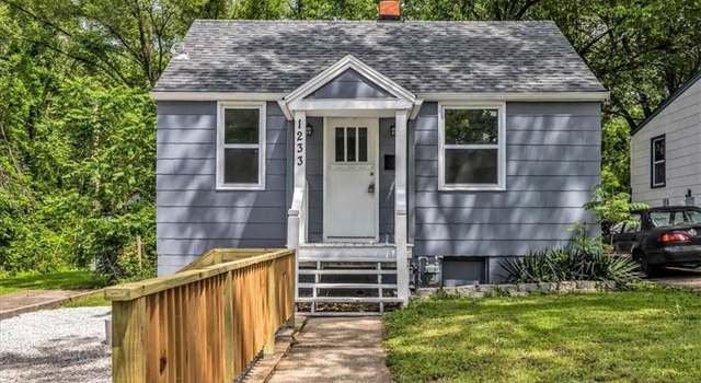 Photo of 1233 S Claremont Ave, Independence, MO 64052