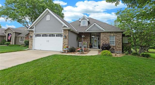 Photo of 1402 NW Cedar Ct, Grain Valley, MO 64029