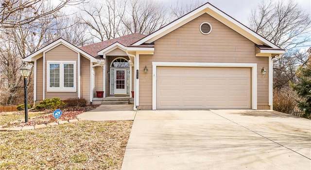Photo of 715 Crabapple Ln, Liberty, MO 64068