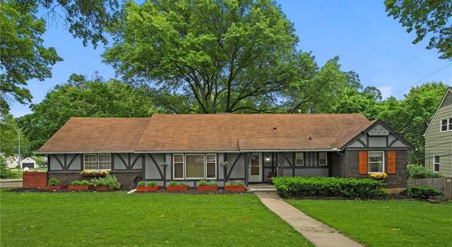 Photo of 113 E 109th Ter, Kansas City, MO 64114