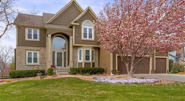 Photo of 12844 Haskins St, Overland Park, KS 66213