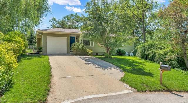 Photo of 3211 W 9th St, Lawrence, KS 66049