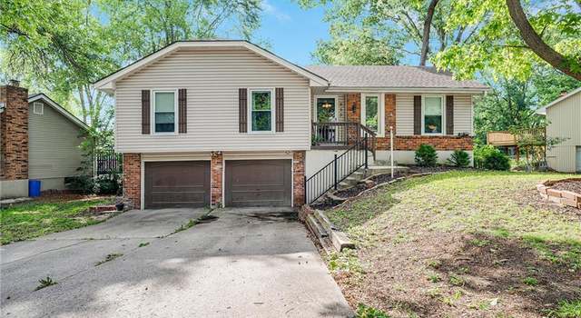 Photo of 853 York Pl, Liberty, MO 64068