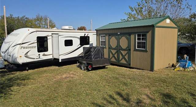 Photo of 133 N Linn Valley Dr, Linn Valley, KS 66040