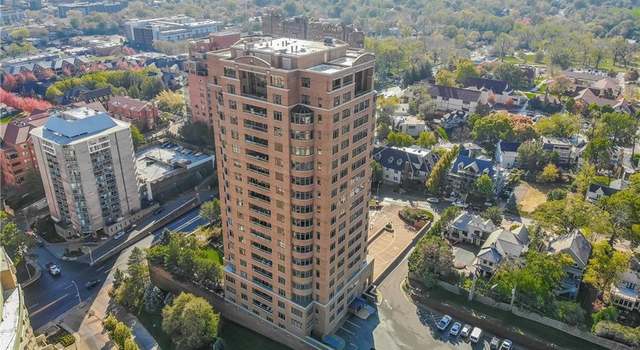 Photo of 400 W 49th Ter #2054, Kansas City, MO 64112