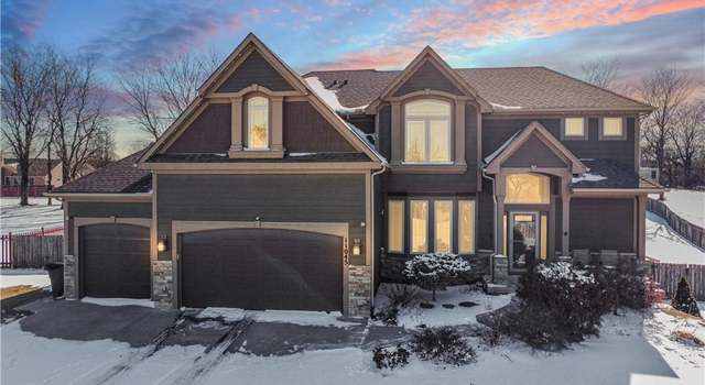 Photo of 11045 Northridge Dr, Kansas City, KS 66109