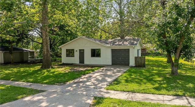 Photo of 439 N Walnut St, Olathe, KS 66061
