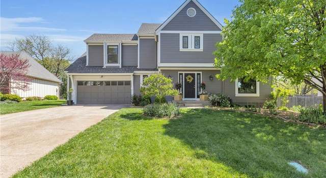 Photo of 8708 W 113th St, Overland Park, KS 66210