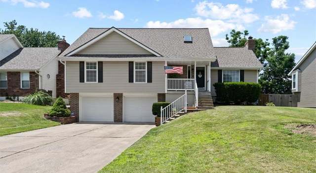 Photo of 2210 N Salem Dr, Independence, MO 64058
