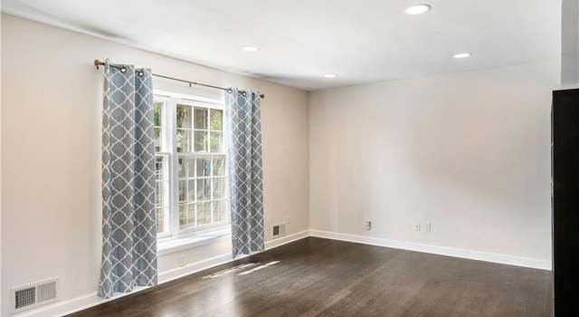 Photo of 10927 Cleveland Ave, Kansas City, MO 64137