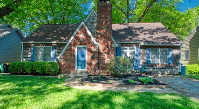 Photo of 5332 Birch St, Roeland Park, KS 66205
