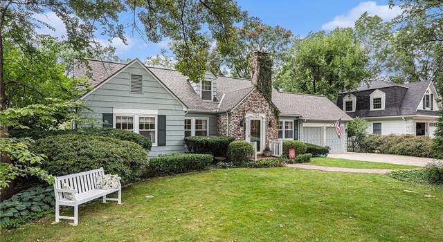 Photo of 7958 High Dr, Leawood, KS 66206
