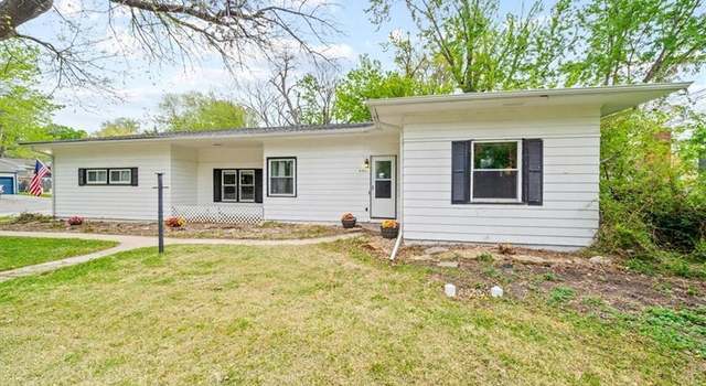 Photo of 4401 N Holmes St, Kansas City, MO 64116