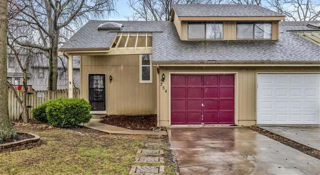 Photo of 754 Claremont Ct, Lee's Summit, MO 64063