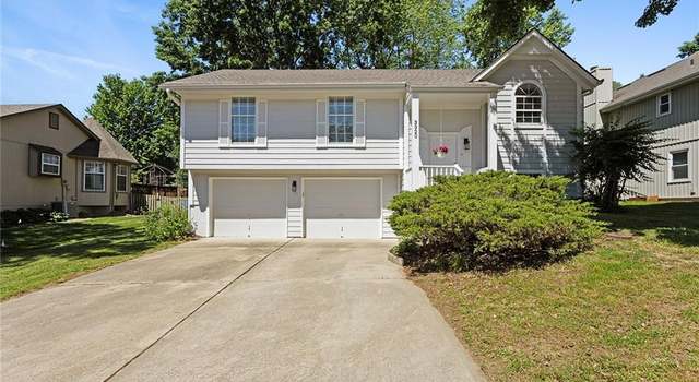 Photo of 3320 Aztec Ct, Independence, MO 64057