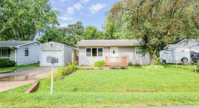 Photo of 908 N 9th St, Wathena, KS 66090