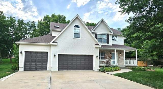 Photo of 4316 SE Seattle Slew Dr, Lee's Summit, MO 64082
