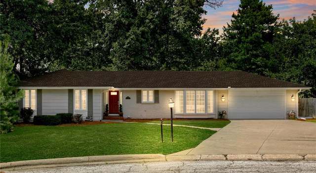 Photo of 3 Maple Cir, Smithville, MO 64089