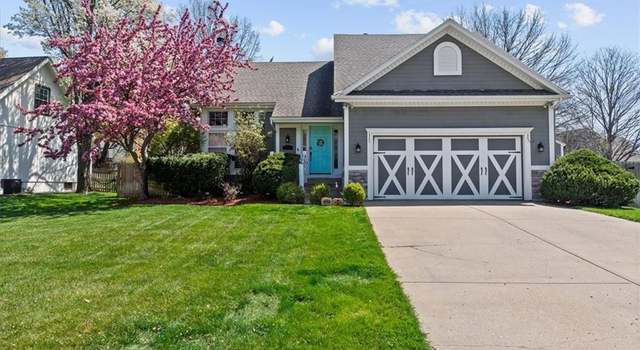Photo of 15209 Beverly St, Overland Park, KS 66223