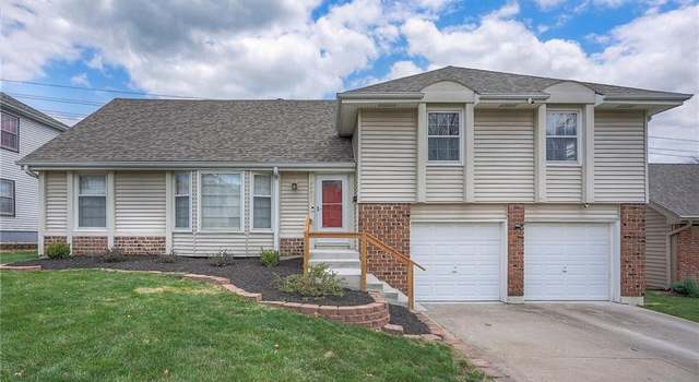 Photo of 10001 Wedd Dr, Overland Park, KS 66212