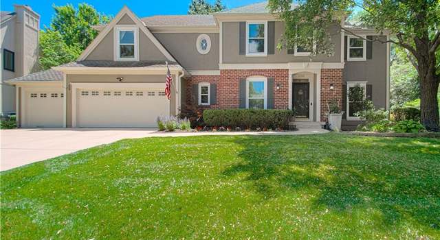 Photo of 13125 Sherwood St, Leawood, KS 66209