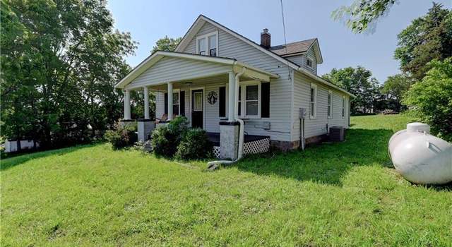 Photo of 104 3rd St, Agency, MO 64401