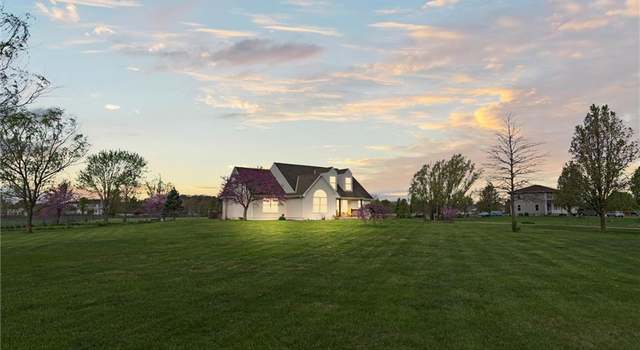 Photo of 9310 Valley Garden Dr, Kansas City, MO 64139