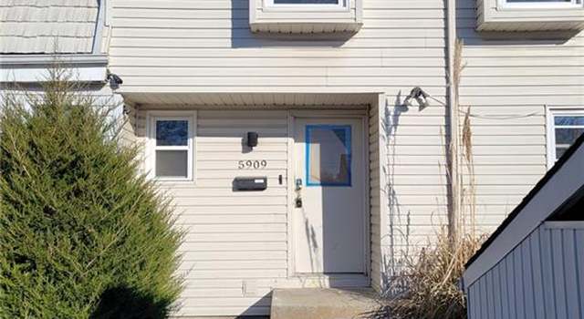 Photo of 5909 Ridgeway Ave, Kansas City, MO 64133