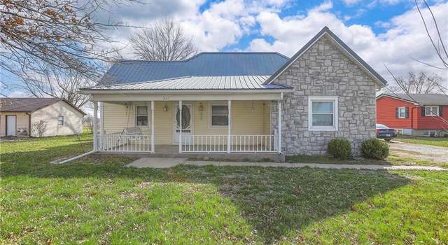 Photo of 311 Floyd Rd, Orrick, MO 64077