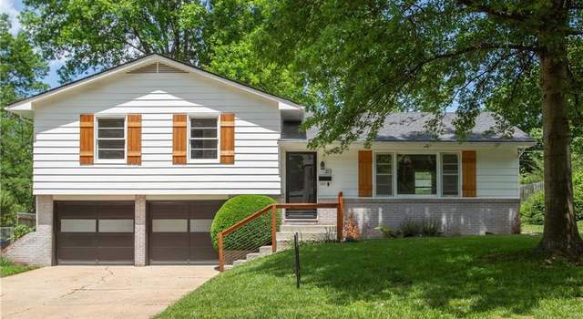 Photo of 313 Johnson Dr, Warrensburg, MO 64093