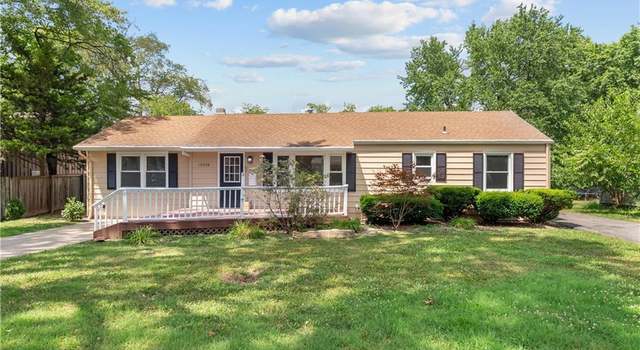 Photo of 10208 E 68th Ter, Raytown, MO 64133