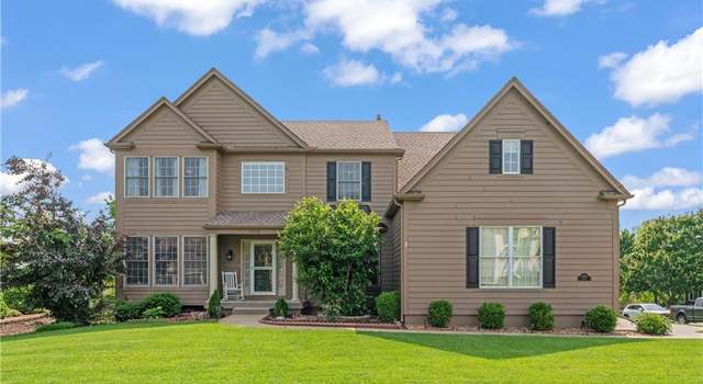 Photo of 14556 Windsor Dr, Leawood, KS 66224