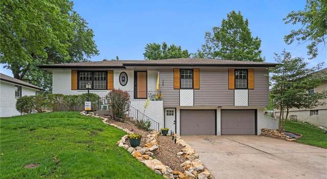Photo of 1208 SW Speas Dr, Blue Springs, MO 64014