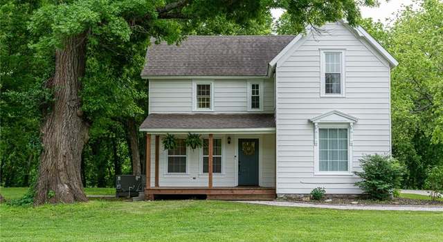 Photo of 31297 Santa Fe Rd, Paola, KS 66071