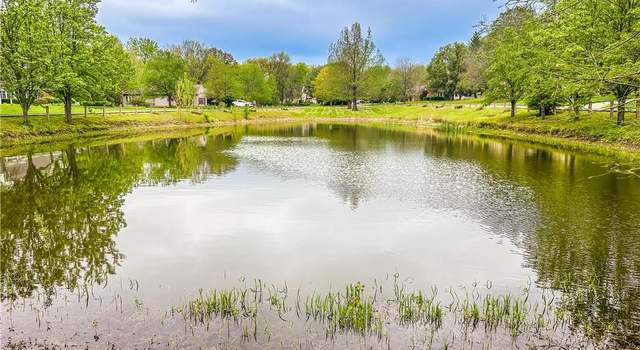 Photo of 22812 E Bradford Ln, Blue Springs, MO 64015