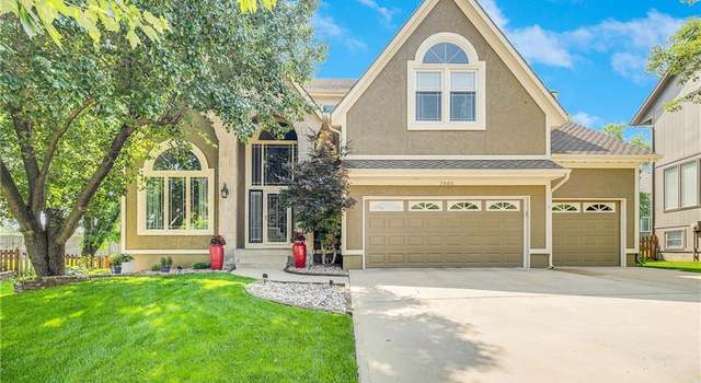 Photo of 7905 W 129th St, Overland Park, KS 66213