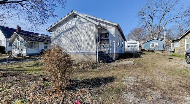 Photo of 816 S Lake Dr, Independence, MO 64063