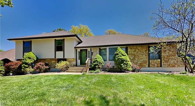 Photo of 9817 Betsy Ross Ln, Liberty, MO 64068
