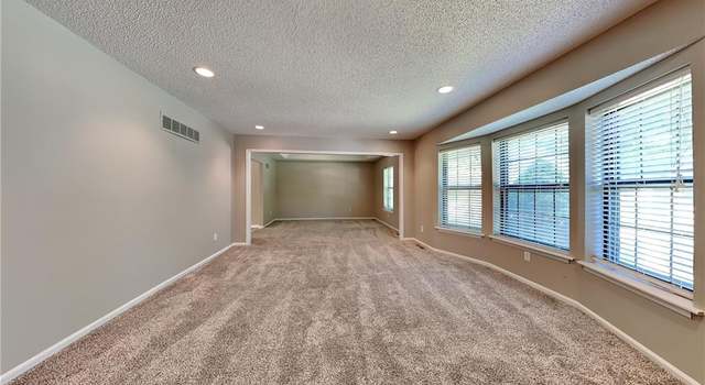 Photo of 9817 Betsy Ross Ln, Liberty, MO 64068