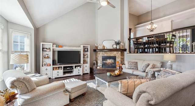 Photo of 120 Broadmoor Ct, Louisburg, KS 66053