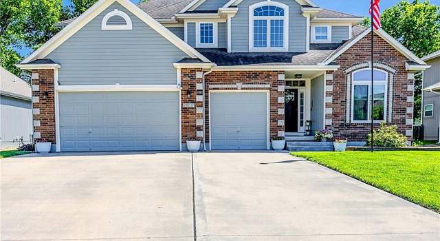 Photo of 2817 SE Jennifer Dr, Lee's Summit, MO 64063