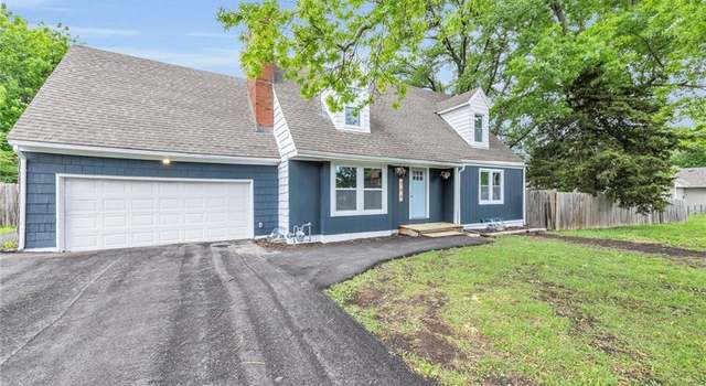 Photo of 706 W Cedar St, Olathe, KS 66061
