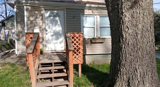 Photo of 611 S Overton Ave, Independence, MO 64053