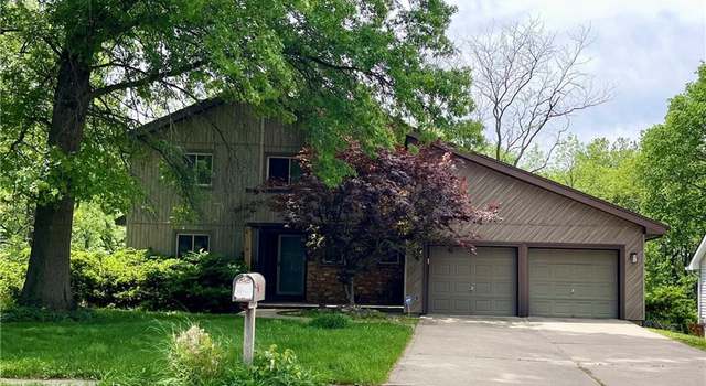 Photo of 3140 Lakeview Cir, Leavenworth, KS 66048