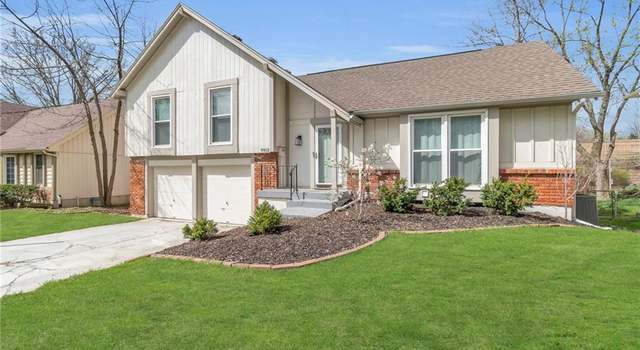 Photo of 9912 Taylor Dr, Overland Park, KS 66212