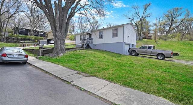 Photo of 1404 Pacific St, Atchison, KS 66002