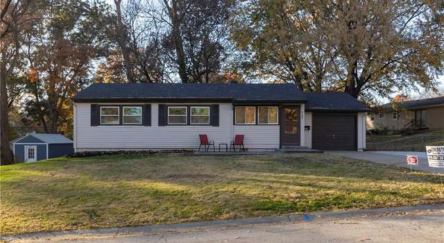 Photo of 6104 N Forest Ave, Gladstone, MO 64118