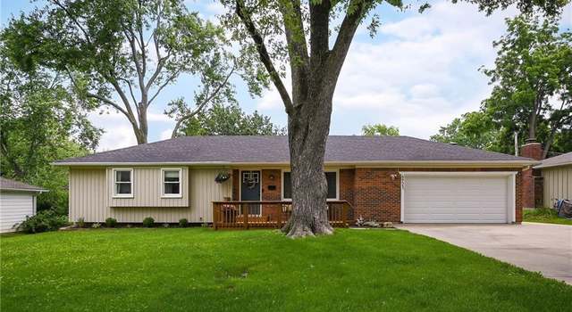 Photo of 6921 Ballentine St, Shawnee, KS 66203