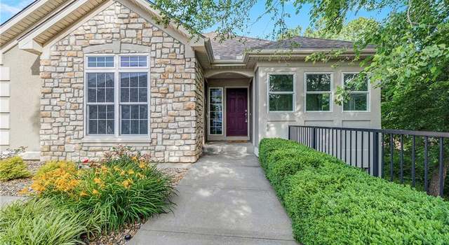Photo of 812 E 110th Ter, Kansas City, MO 64131